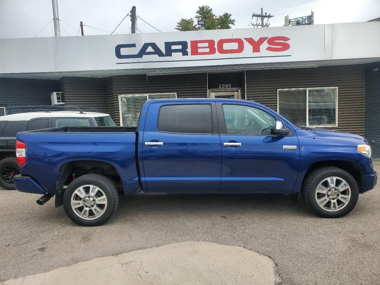 2014 TOYOTA TUNDRA Platinum
