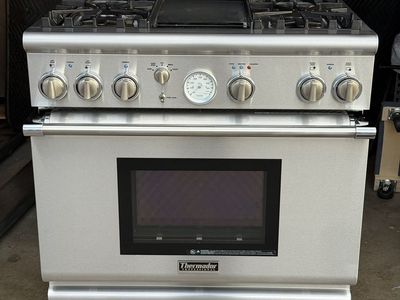 Thermador Pro 36” Gas Range stove- Great