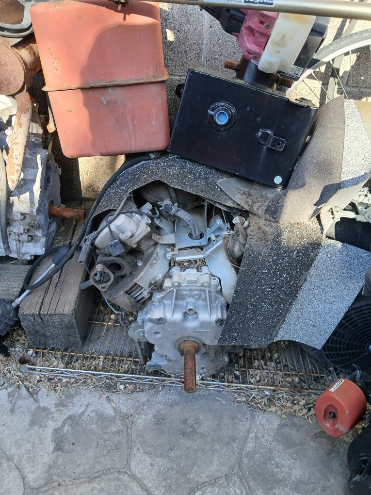 Main image 3