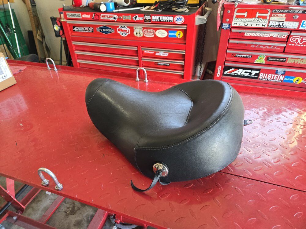 1999 Dyna wide glide seat.