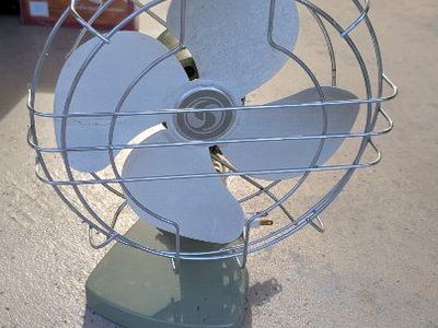 Vintage Metal Table Fan for decorative purposes only!