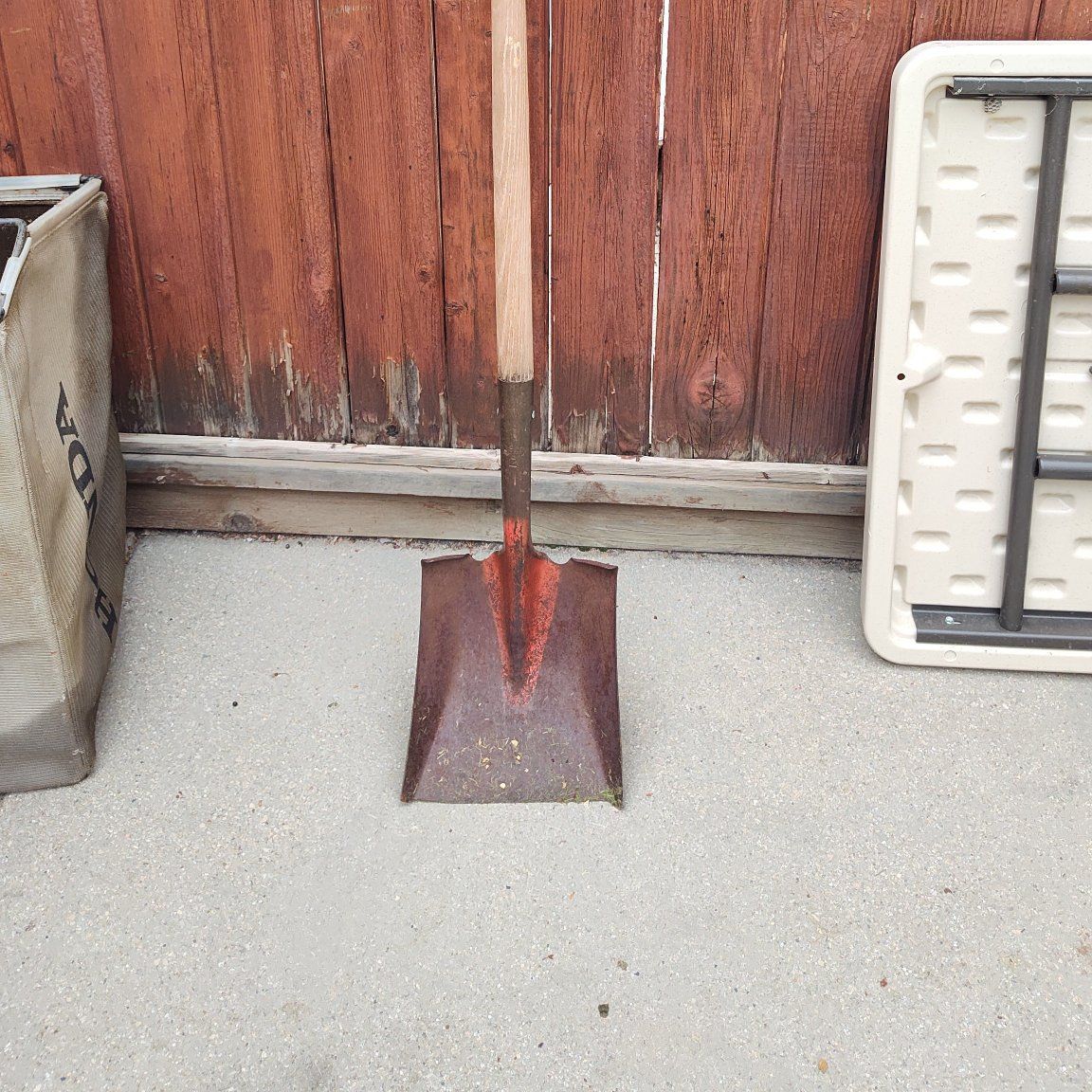 flat blade steel shovel