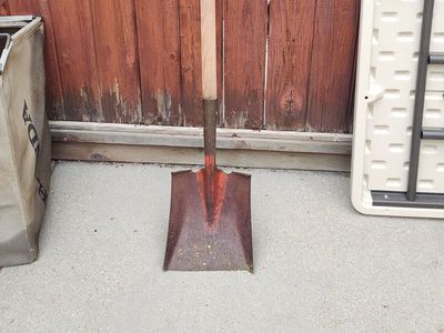 flat blade steel shovel