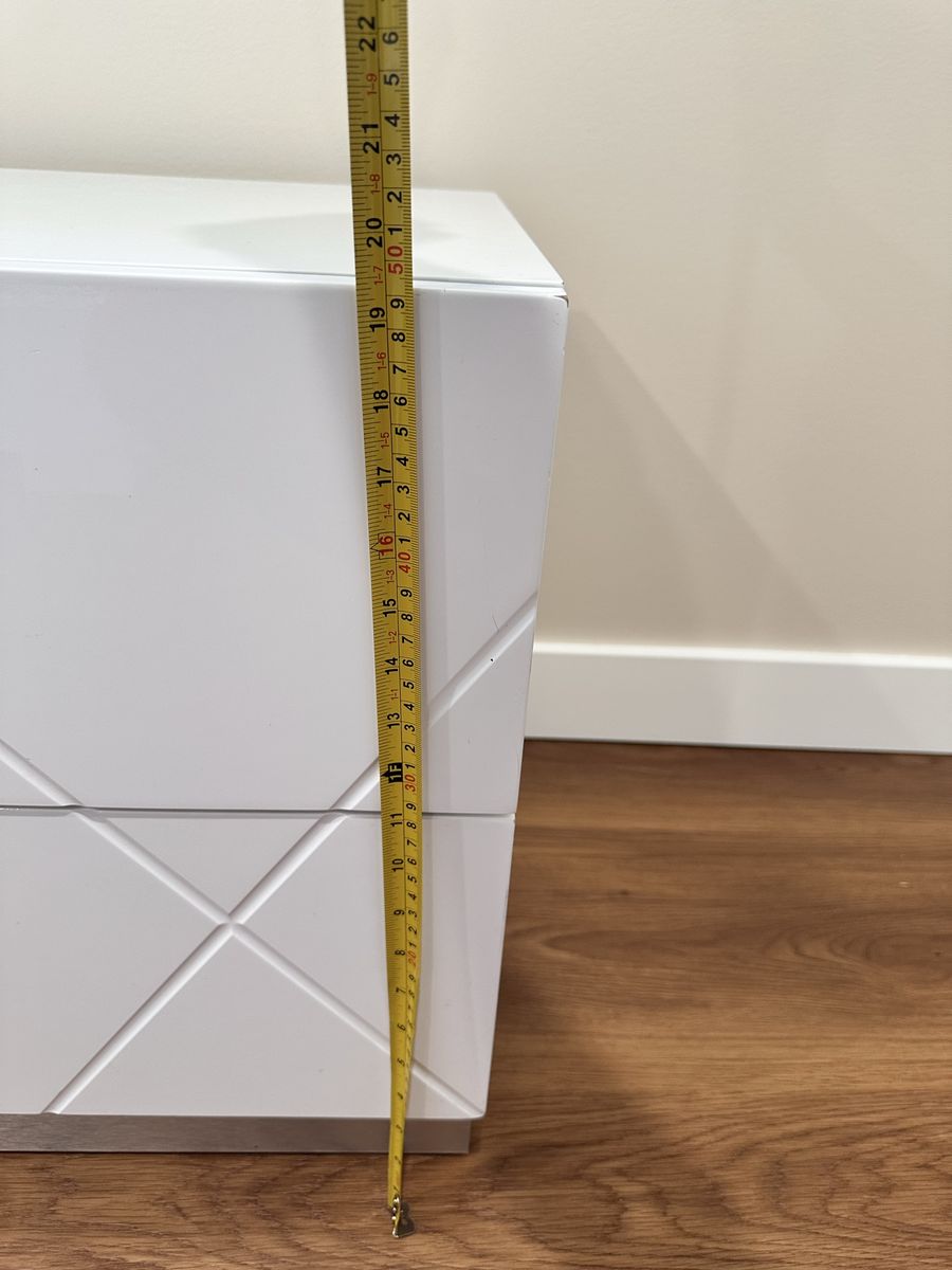 Main image 6