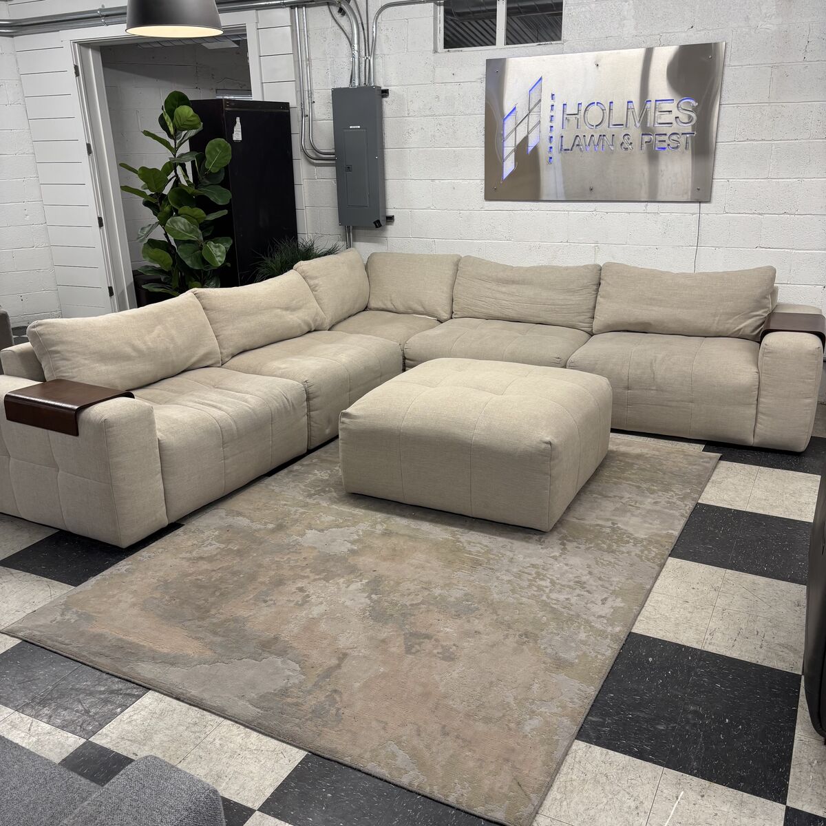 COSTCO PAIGE 6-PIECE MODULAR FABRIC SECTIONAL W/ WOOD ARM TRAYS!!