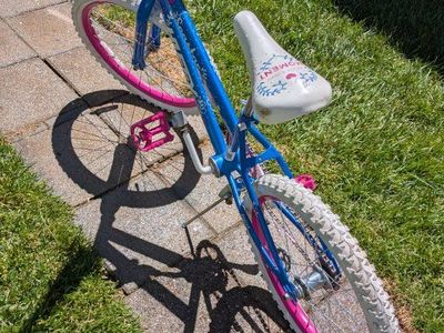 Huffy Seastar Bicycle..20" Girls Bike open to offers
