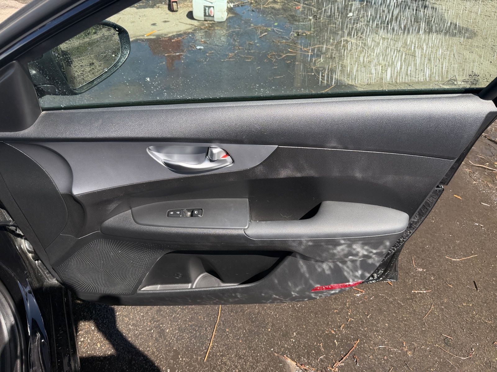 Main image 17