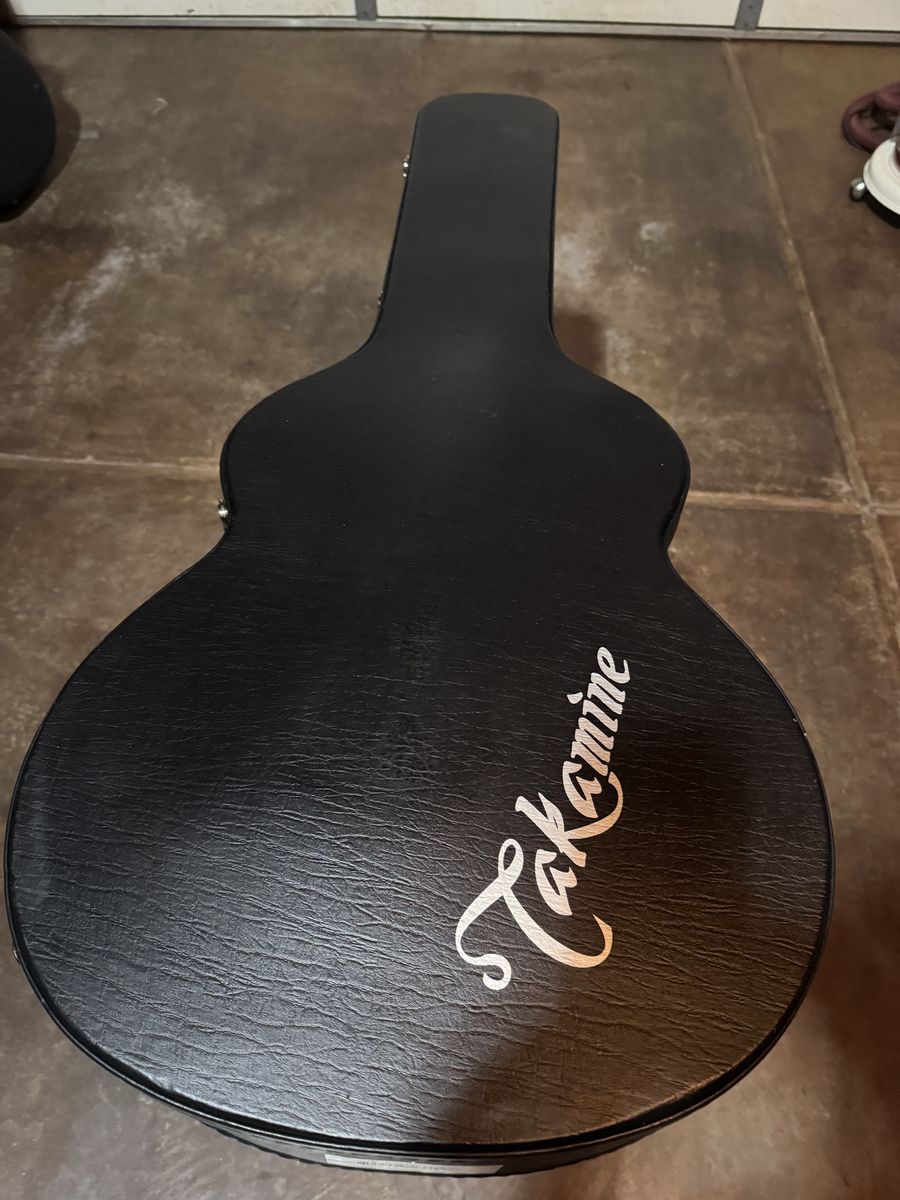 Takamine Heavy Duty Large Guitar Case