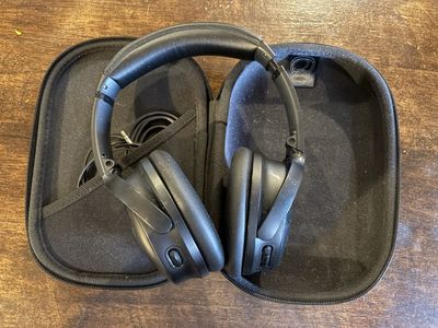 Bose QC45 Noise Cancelling Headphones - Black, Recently Replaced Earpads, Travel-Ready