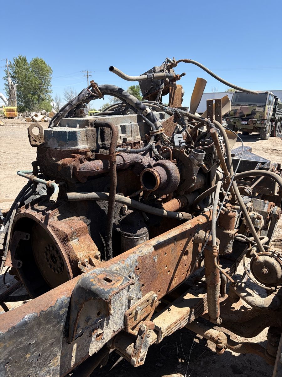 Detroit 466 Engine