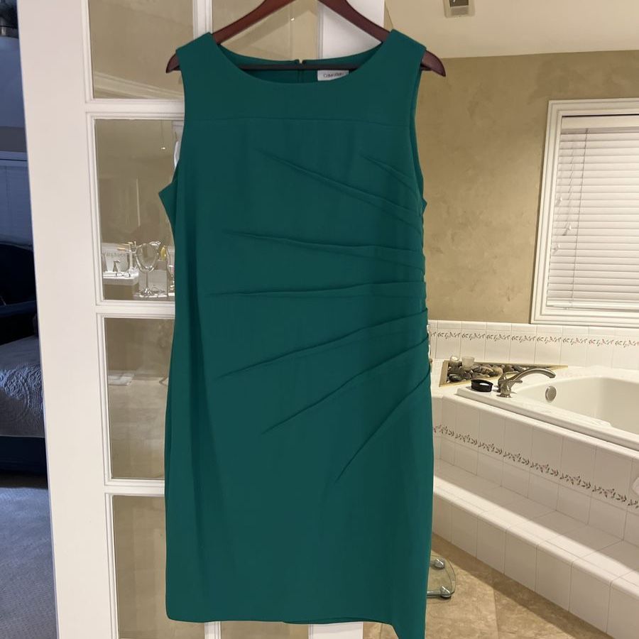 Calvin Klein Green Sleeveless Pleated Sheath Dress Size 16W