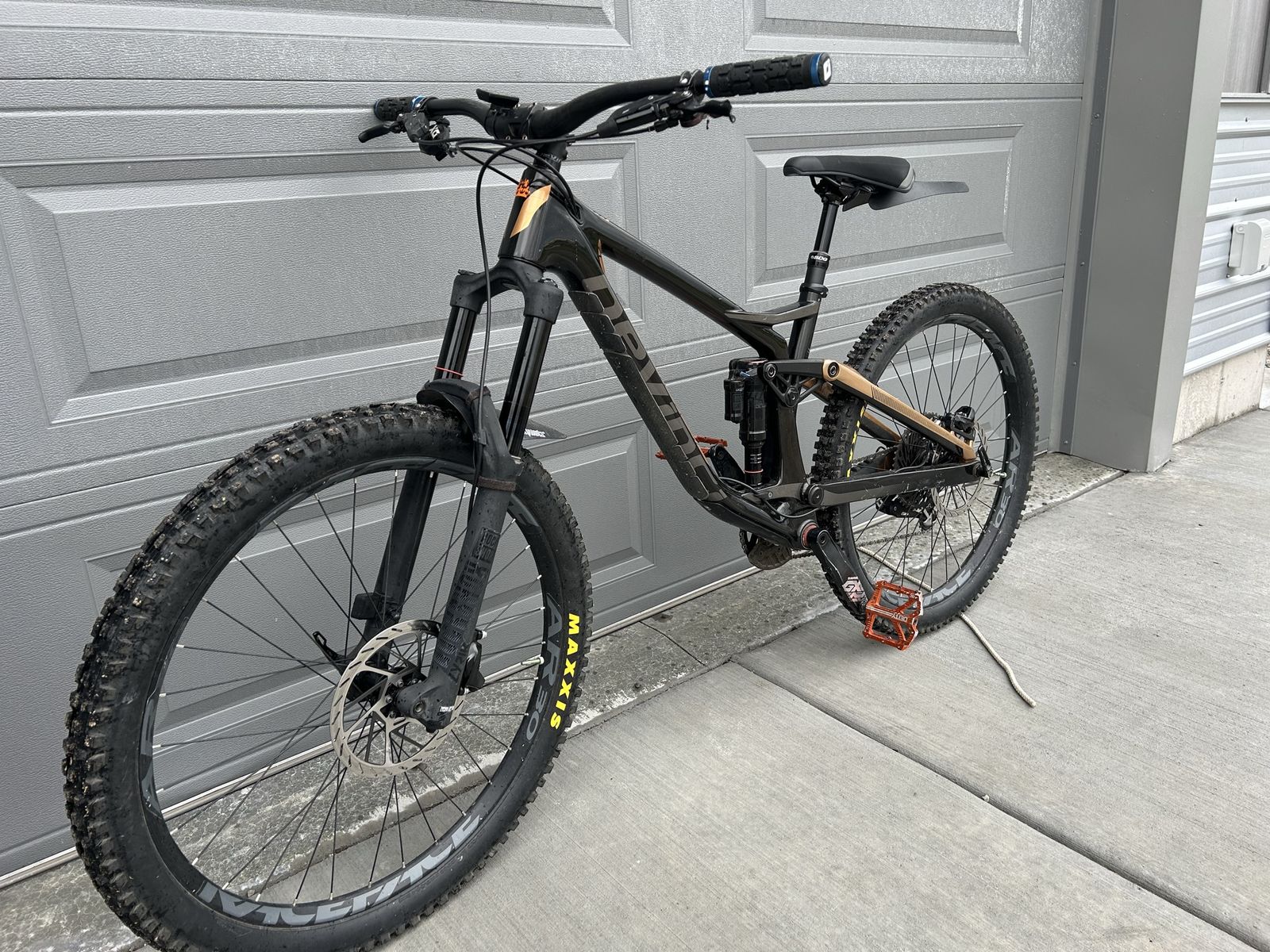 Devinci Spartan Carbon