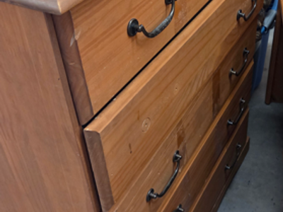Dresser