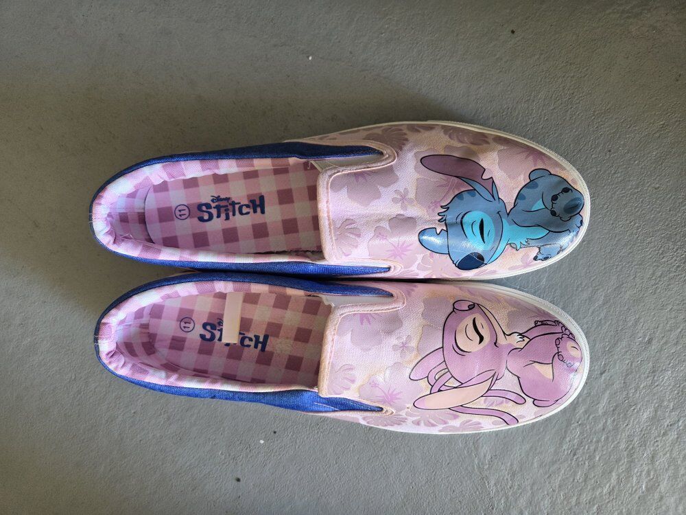 Bowling bag, shoes, concealed handbags