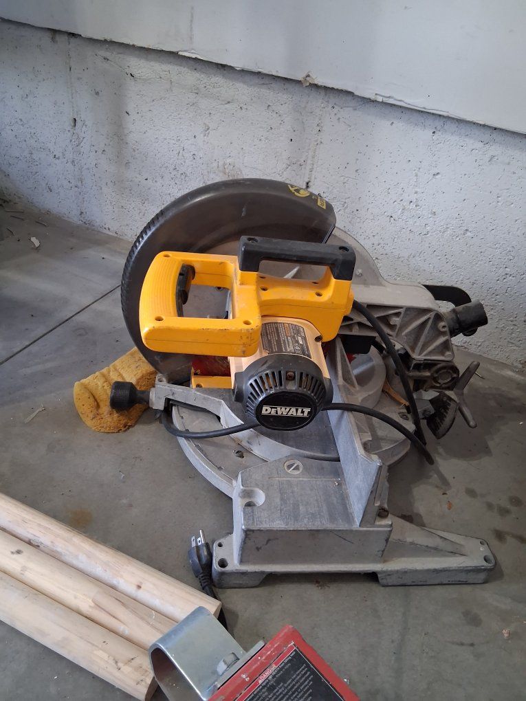 DeWalt 12" miter saw