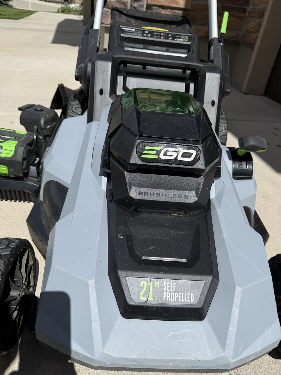 EGO 21” Self Propelled Mower w/ Battery & Charger