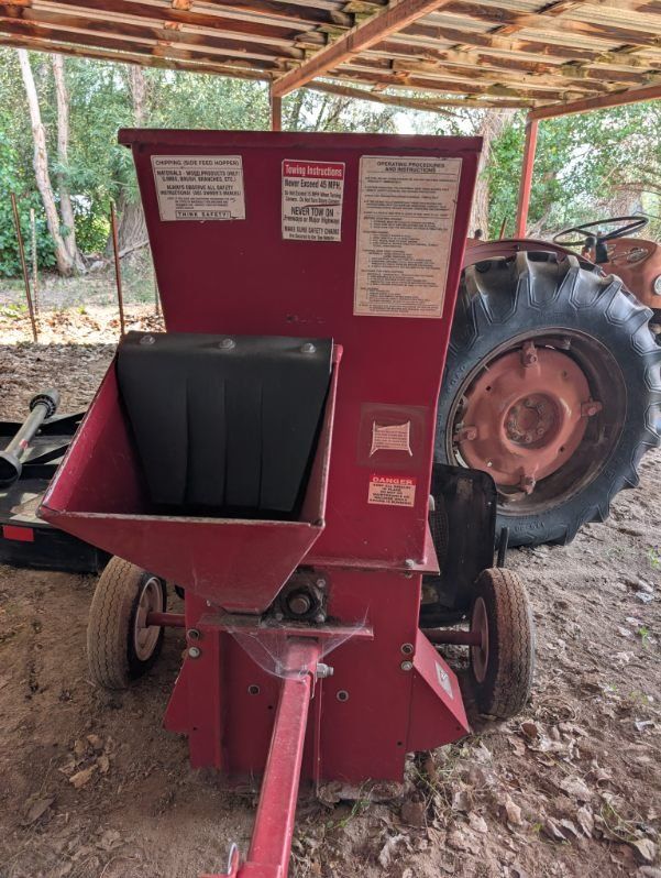 Heavy-Duty Wood Chipper