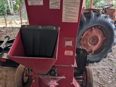 Heavy-Duty Wood Chipper