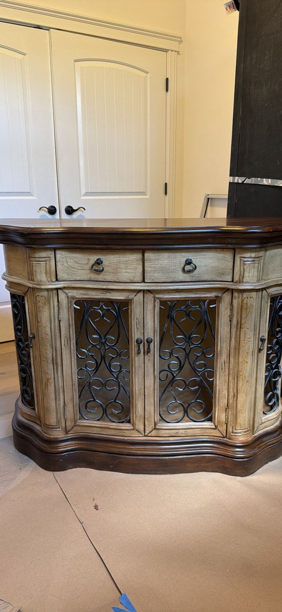 Entryway console / sideboard / buffet