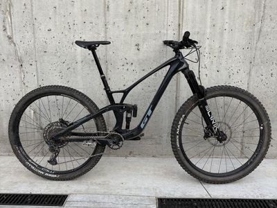 2024 GT Sensor Carbon Pro 29