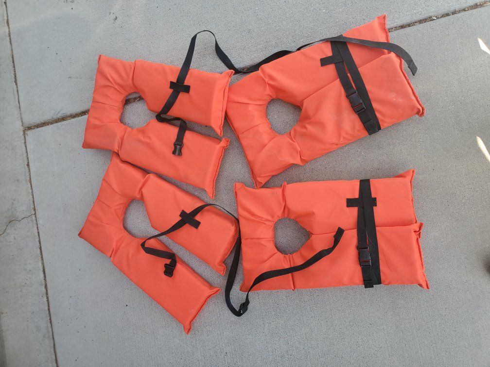 4 Life jackets