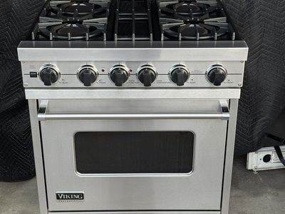Viking 30” Dual Fuel Range - Fully Tested