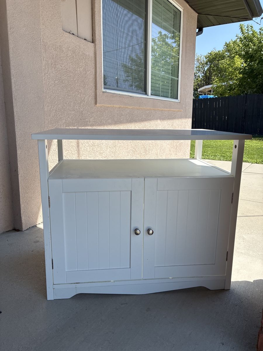 White Wooden Cat Litter Box Enclosure Cabinet with Top Storage Shelf