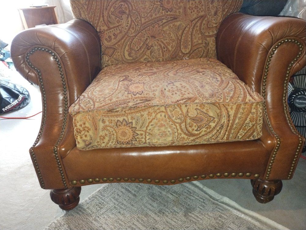 Main image 3