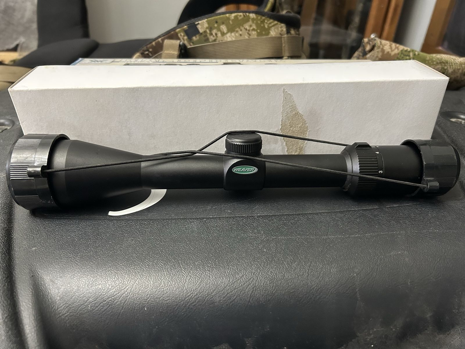 Weaver 3-9x40mm Rifle Scope with Lens Covers