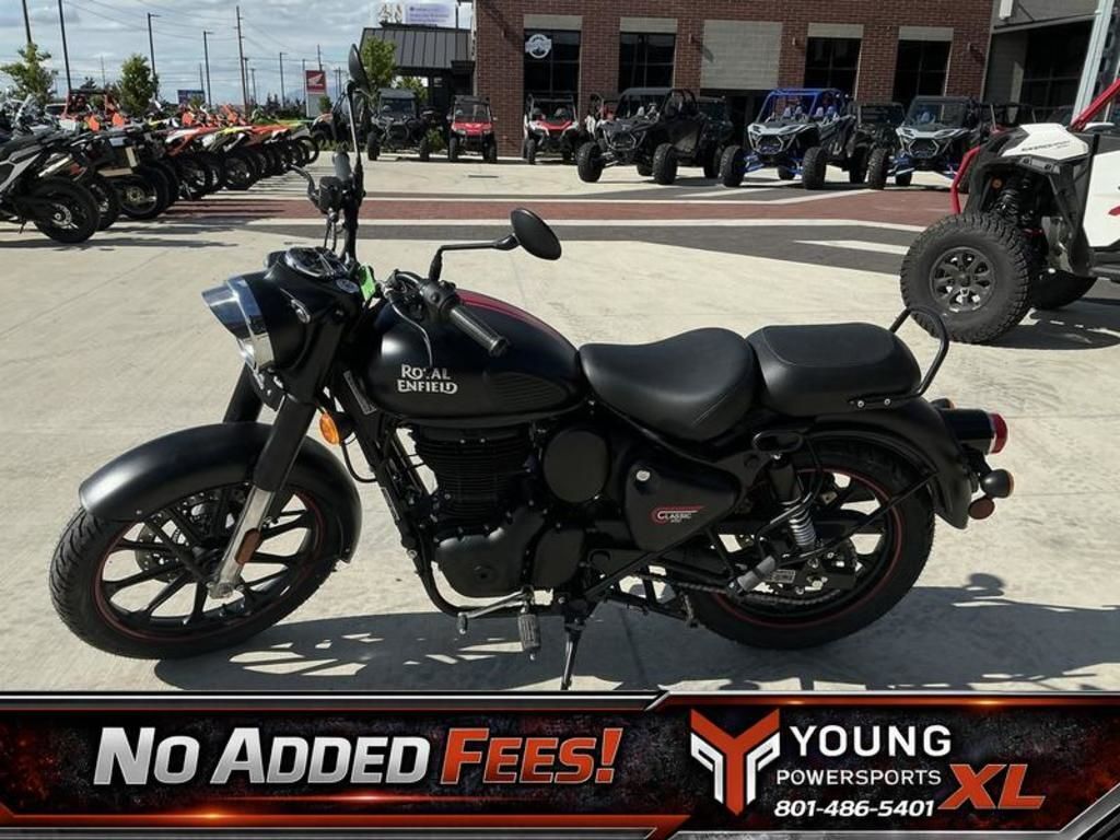 2024 Royal Enfield Classic 350 Dark Stealth Black