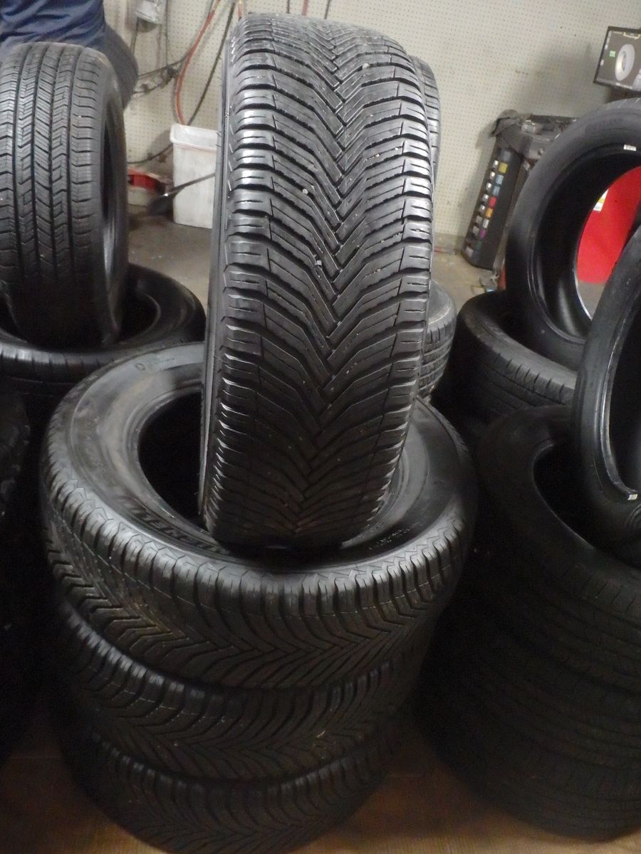 235/65R18 MICHELIN CROSSCLIMATE 2 SET OF USED TIRES