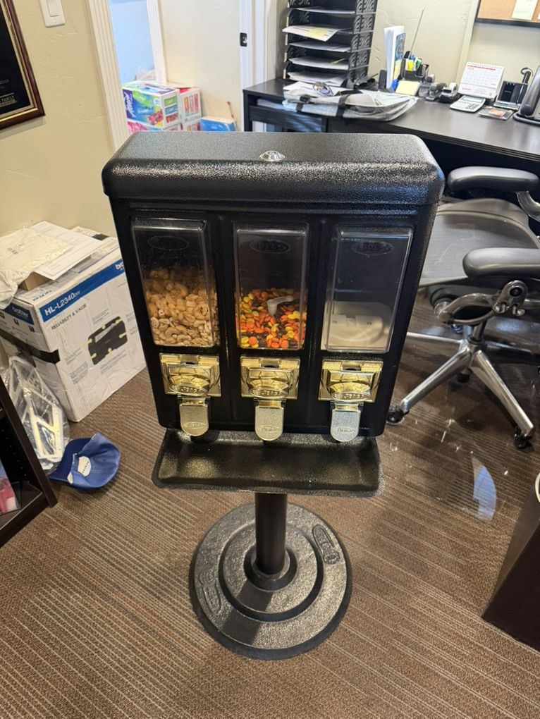 Candy Vendong Machine