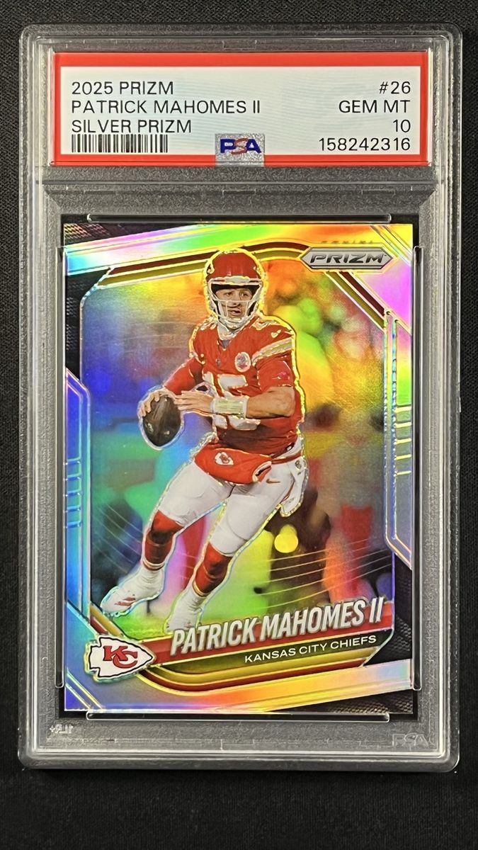 2025 Prizm Patrick Mahomes II #26 Silver Prizm PSA 10 Gem Mint Kansas City Chiefs