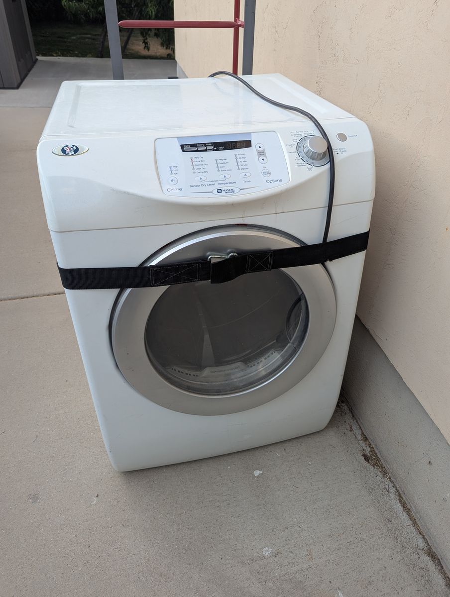 Maytag Neptune Natural Gas Dryer Front Load White  27 inch  7.31 cubic foot capacity