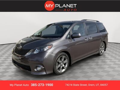 2014 TOYOTA SIENNA SE 8-Passenger