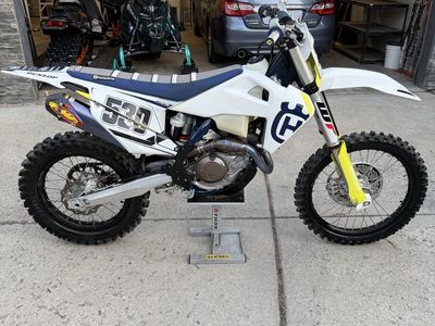 2019 Husqvarna FX450 Dirt Bike - FMF Exhaust, Recluse Slave, New Tires