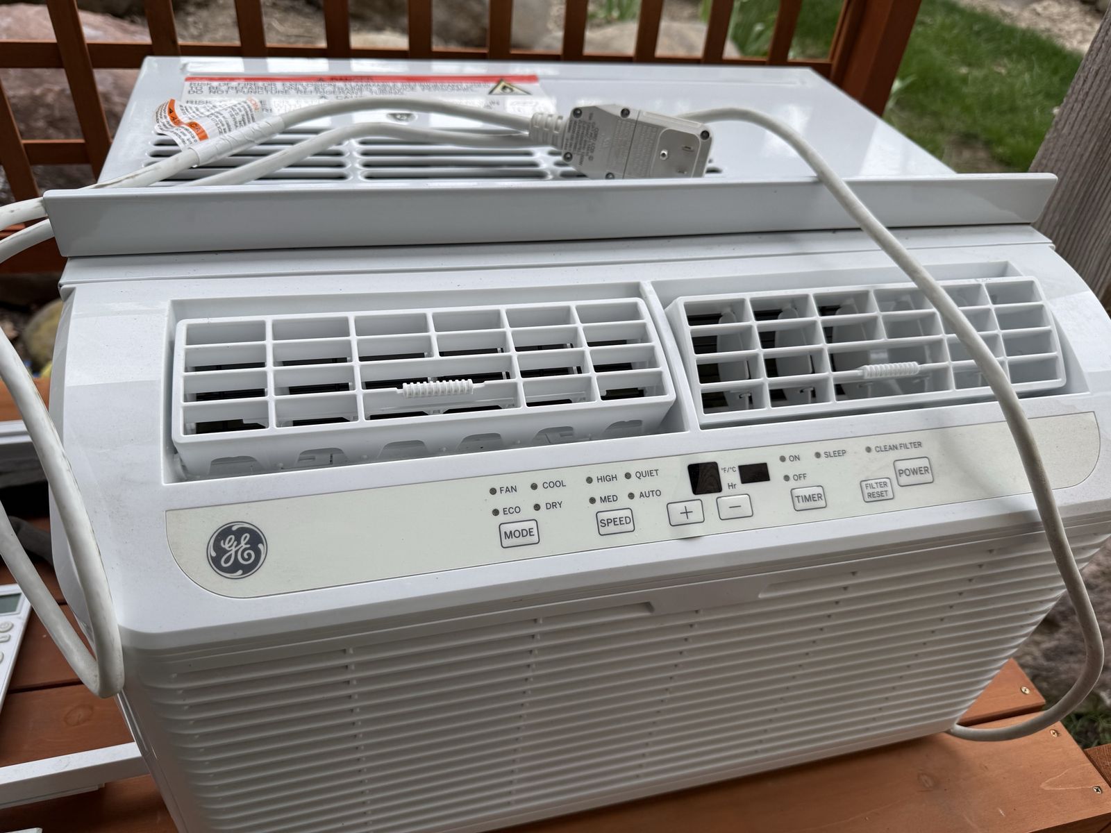GE Window Air Conditioning Unit