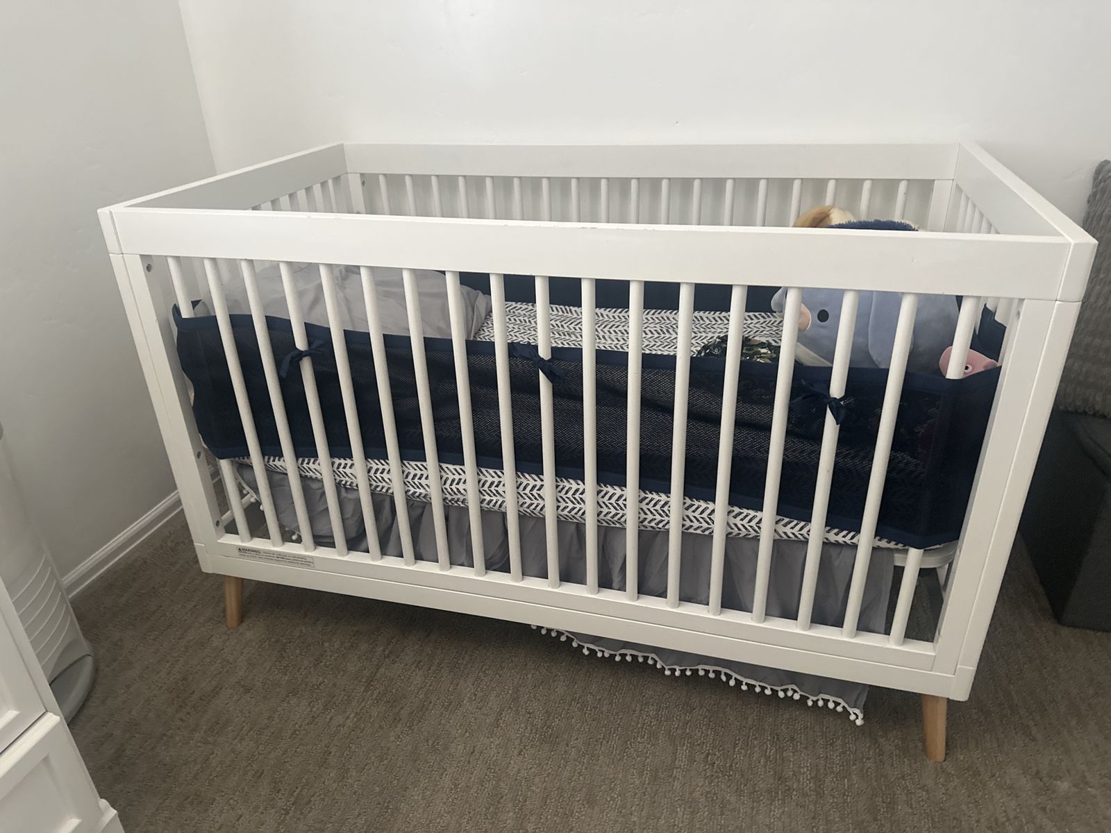 Crib with mattress for sale!