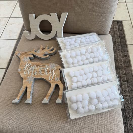 CHRISTMAS DECOR AND GARLAND NEW