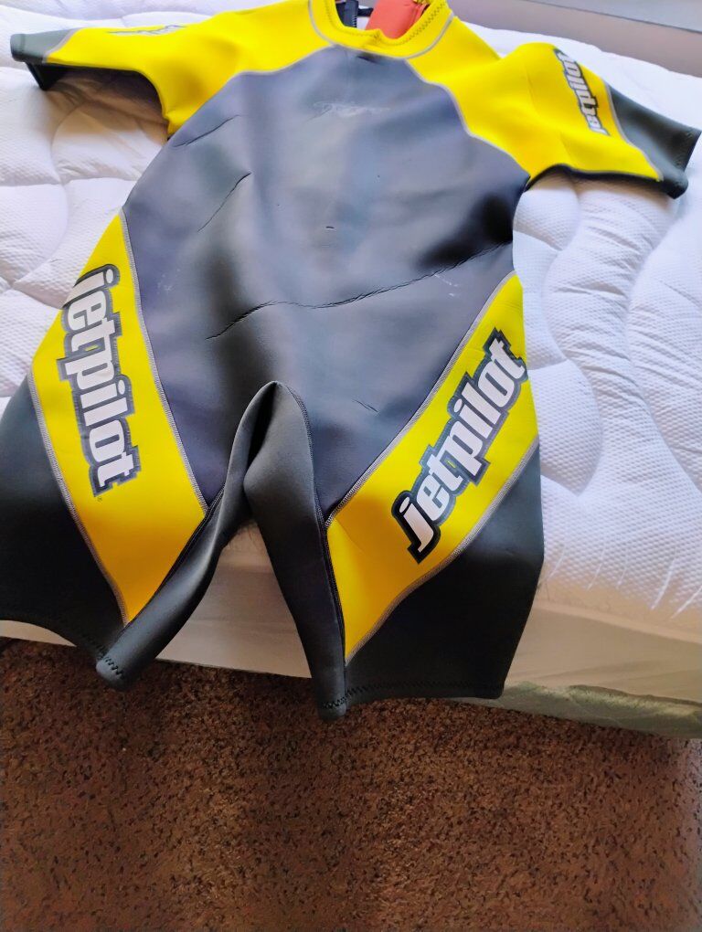 Jet Pilot wetsuit.Sz.3x