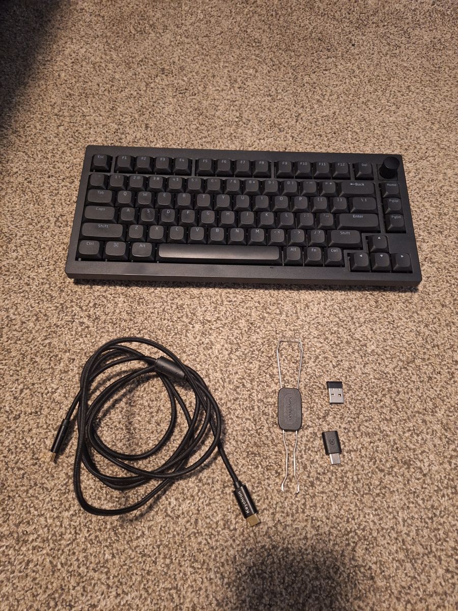 Keychron V1 Max 75% custom keyboard with oil king switches and low profile keycaps