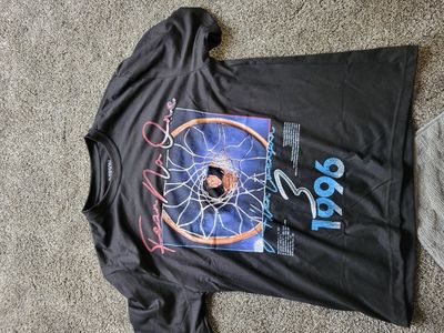 Men's Allen Iverson Shirt Size Large