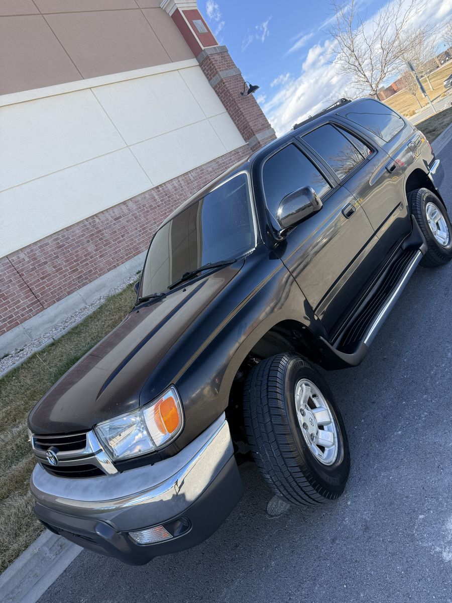 2001 TOYOTA 4RUNNER SR5