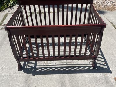 Wood Baby/Infant Crib