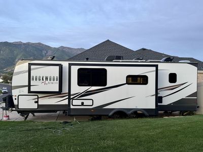 One owner Rockwood Ultra Lite Bunkhouse Travel Trailer