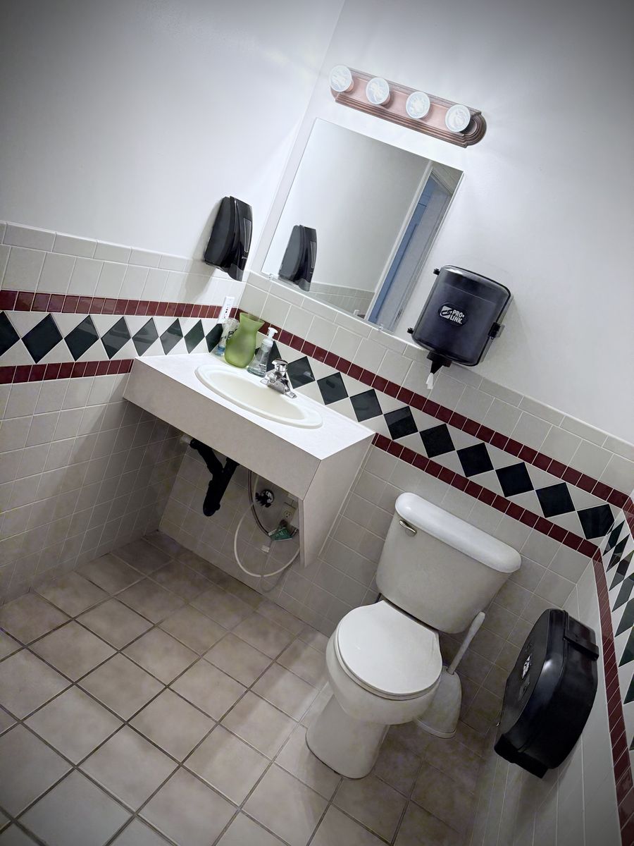 Main image 9