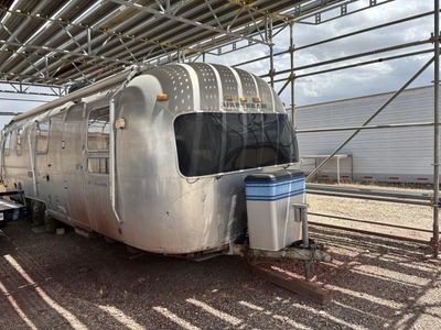 1976 Airstream Sovereign 31 foot