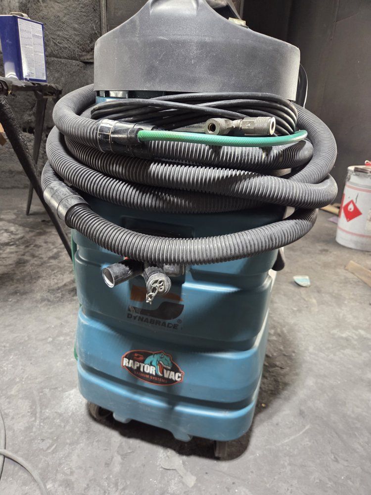 Dynabrade pneumatic sander dust vacuum collector   model 61420