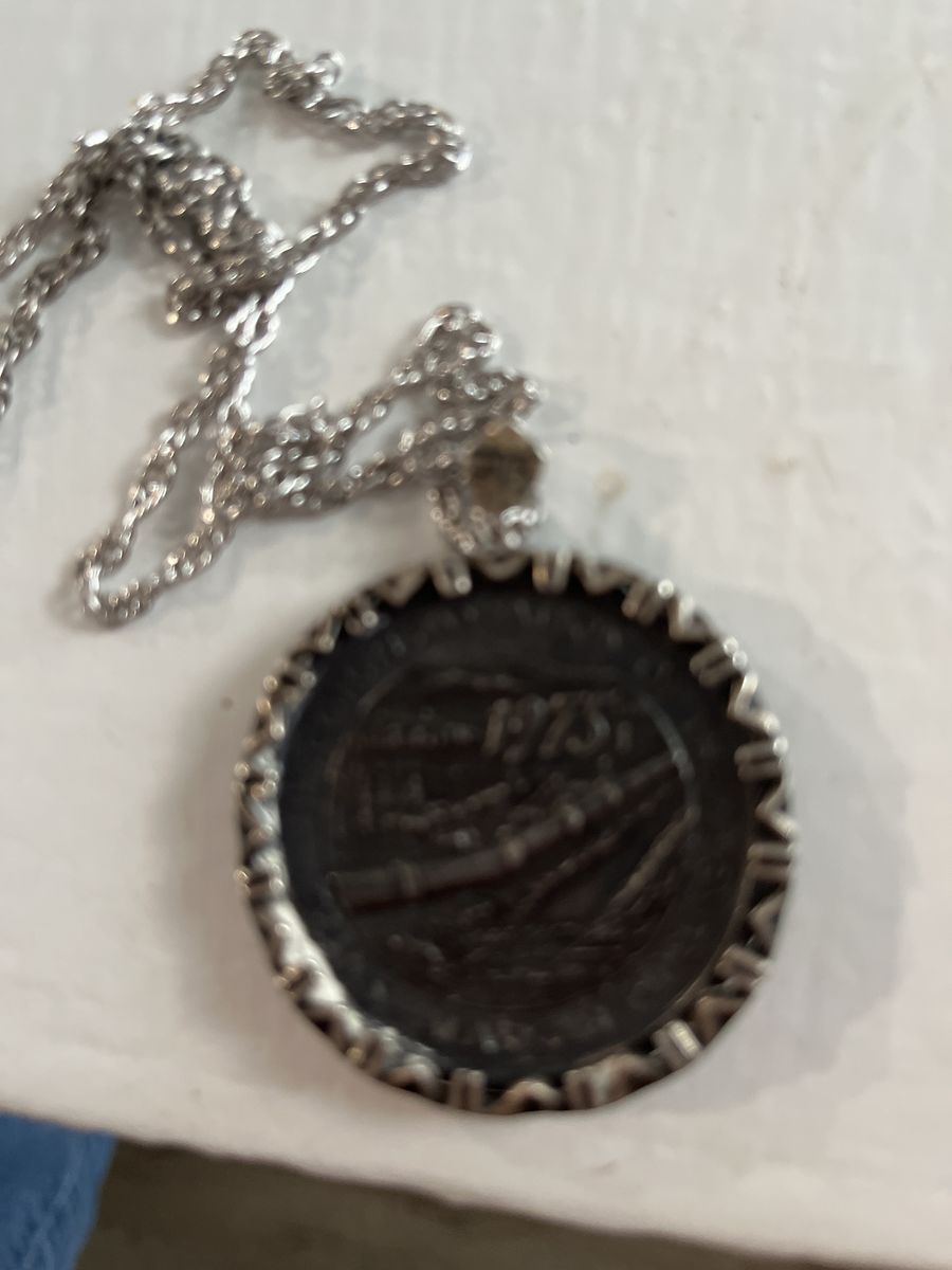 1975 Alaska pipeline necklace