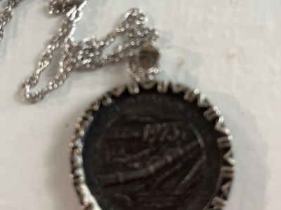 1975 Alaska pipeline necklace
